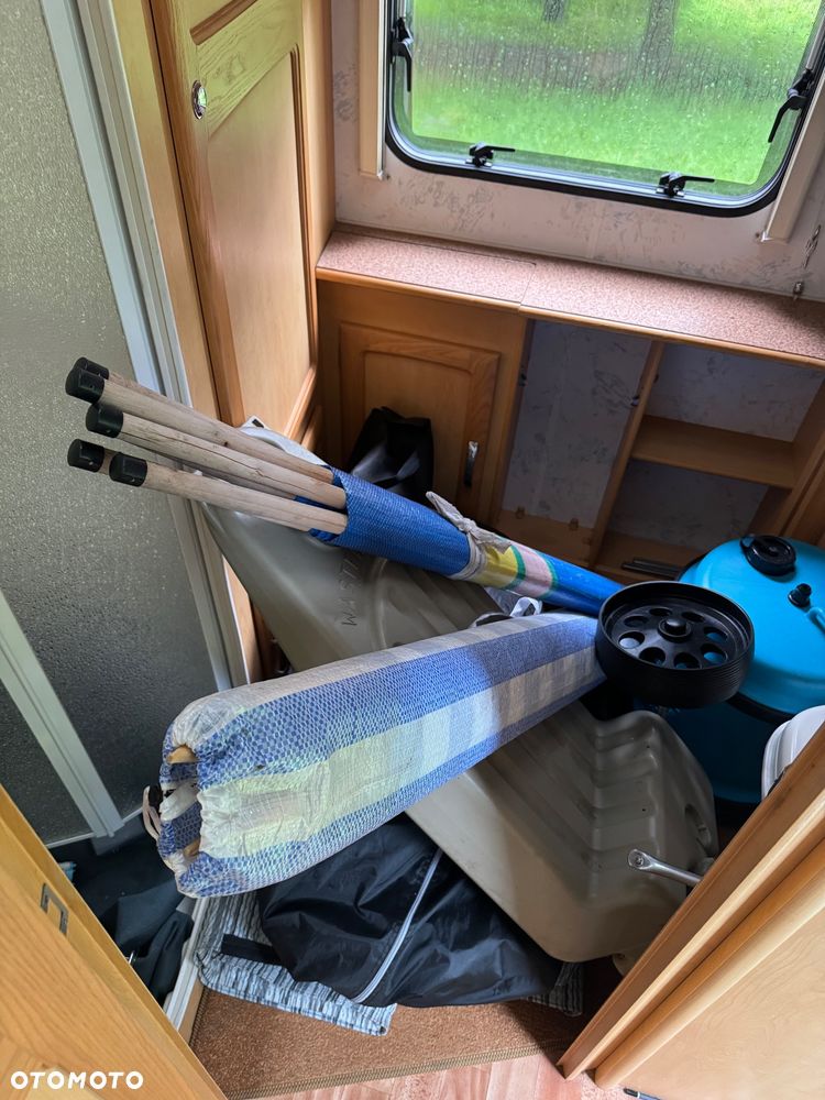 Elddis Avente - 12