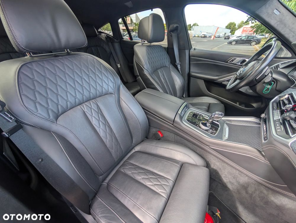 BMW X6 - 14