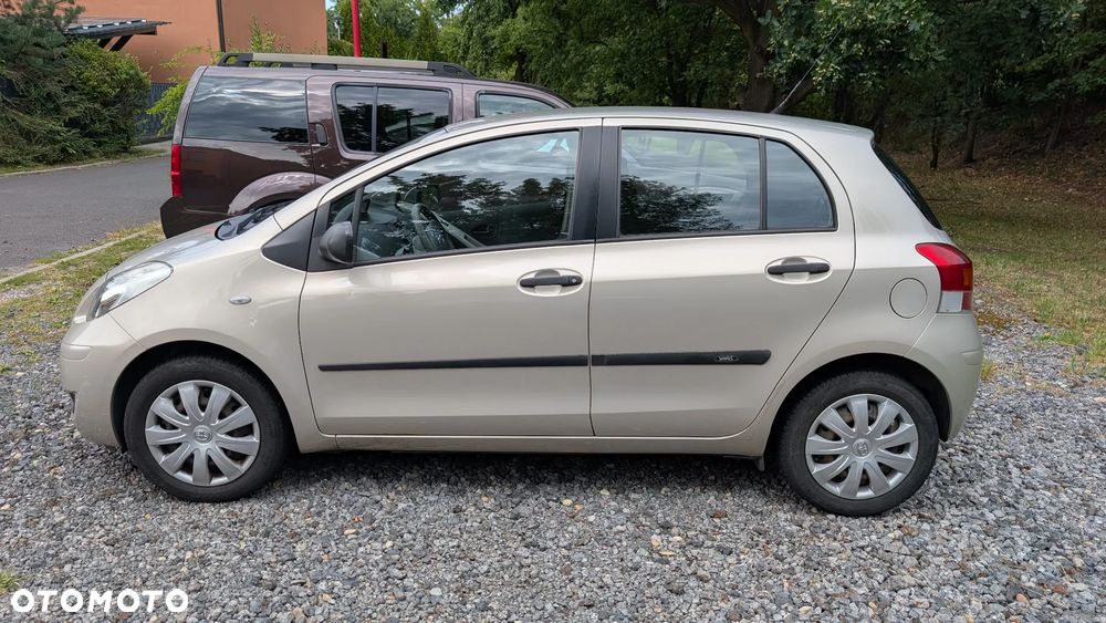 Toyota Yaris 1.33 Luna - 6