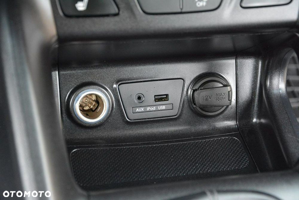 Hyundai ix35 1.7 CRDi 2WD Fifa World Cup Edition - 34