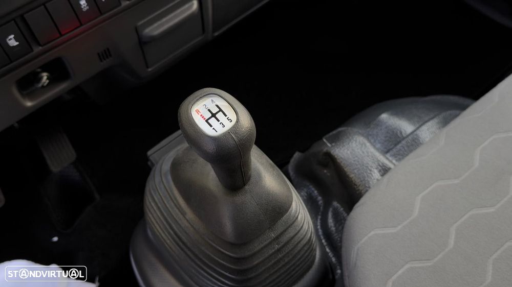 Isuzu NLR BASCULA 4 METROS - 10