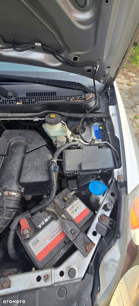 Honda Stream 2.0i ES - 27
