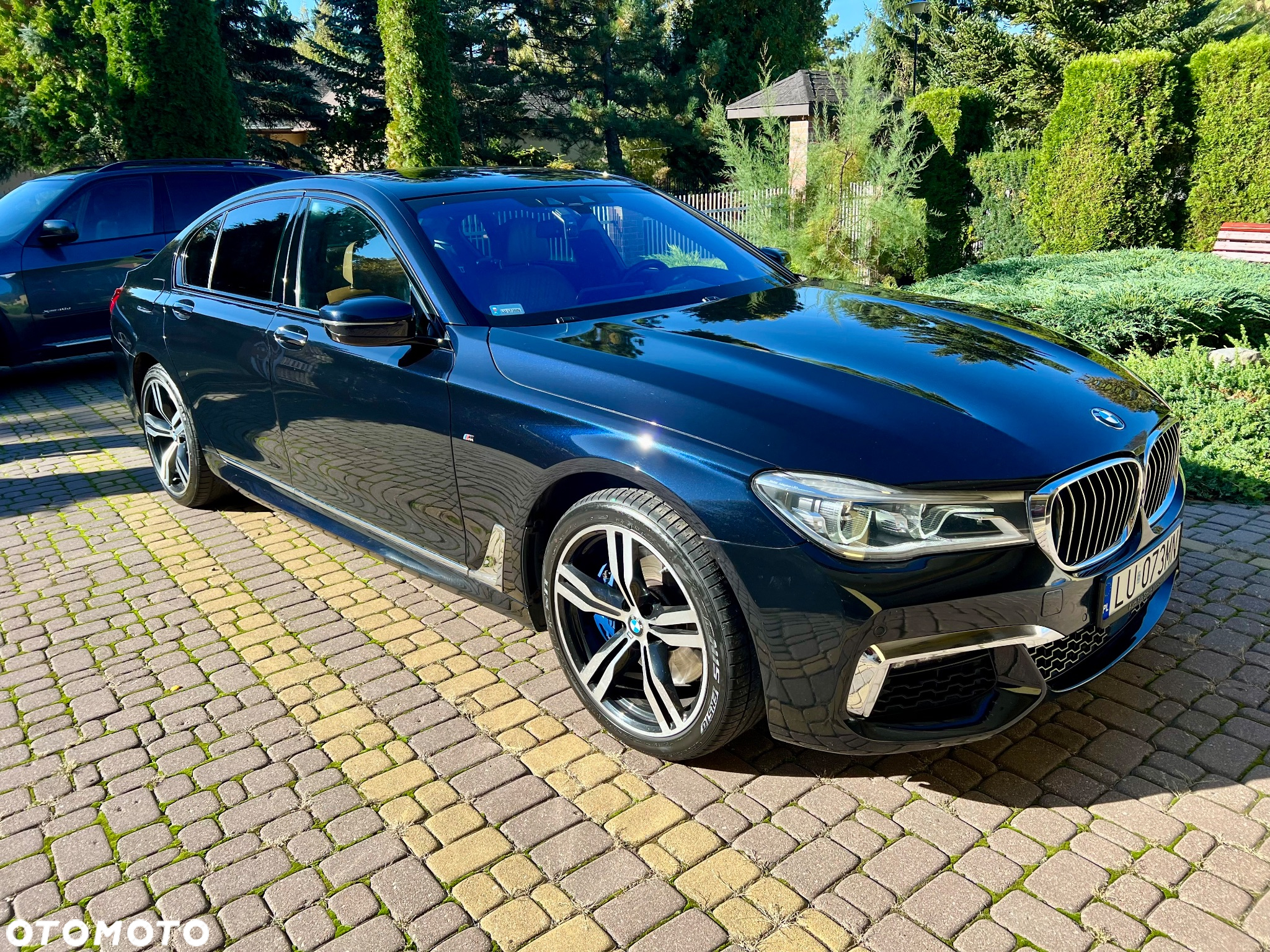 BMW Seria 7 750i xDrive - 2