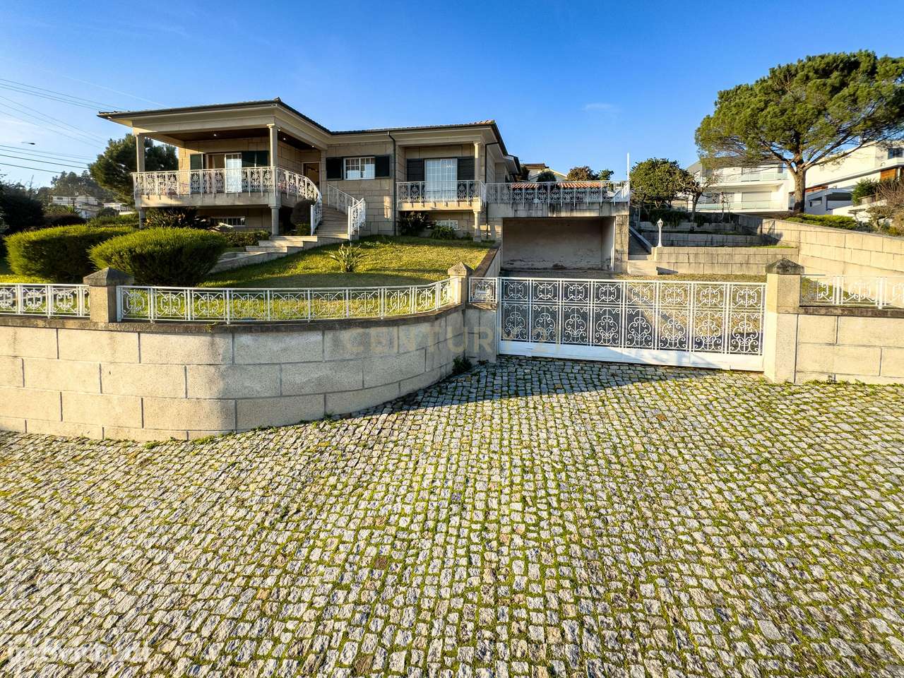 Moradia T3 independente à venda em Moreira de Cónegos, Guimarães - Grande imagem: 2/38