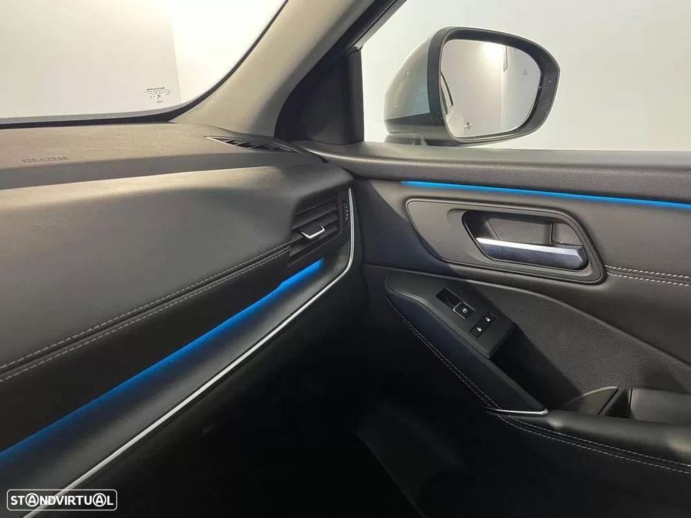 Nissan Qashqai 1.3 DIG-T N-Connecta LED Xtronic - 35