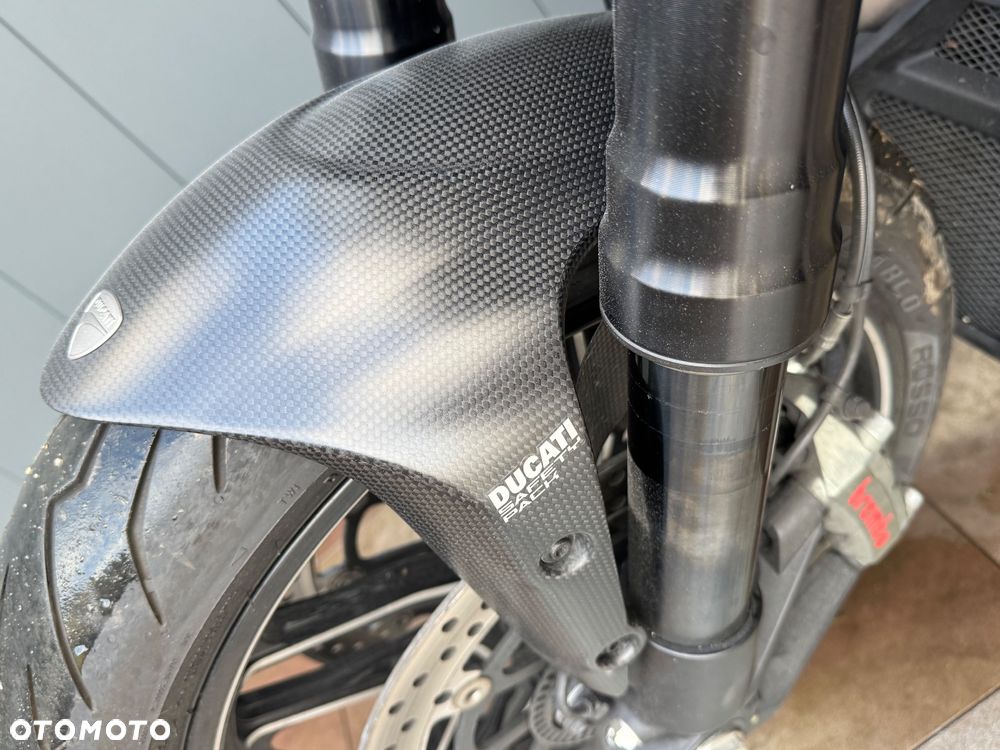 Ducati Diavel - 10
