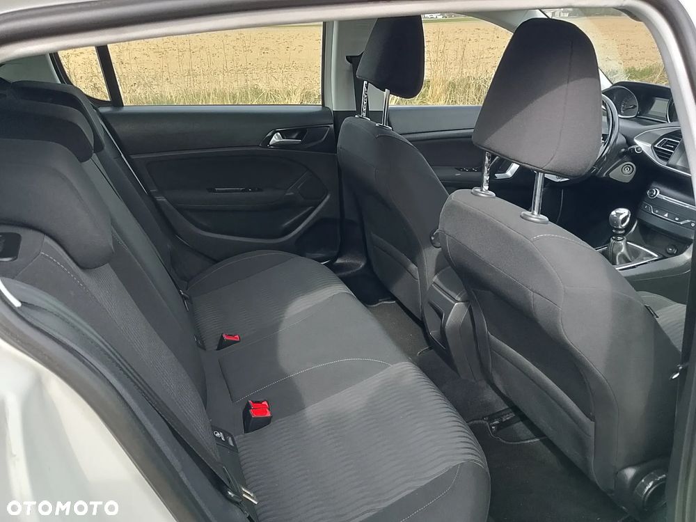 Peugeot 308 BlueHDi FAP 120 Stop&Start Style - 17