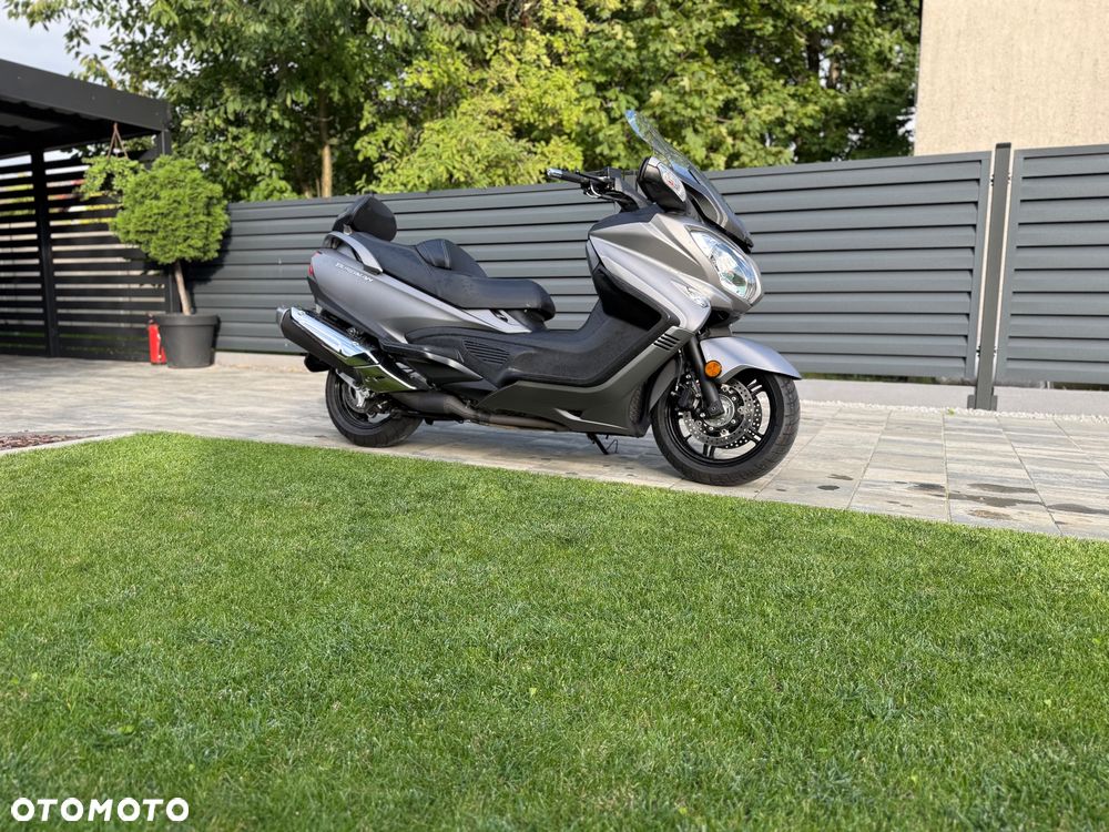 Suzuki Burgman - 5