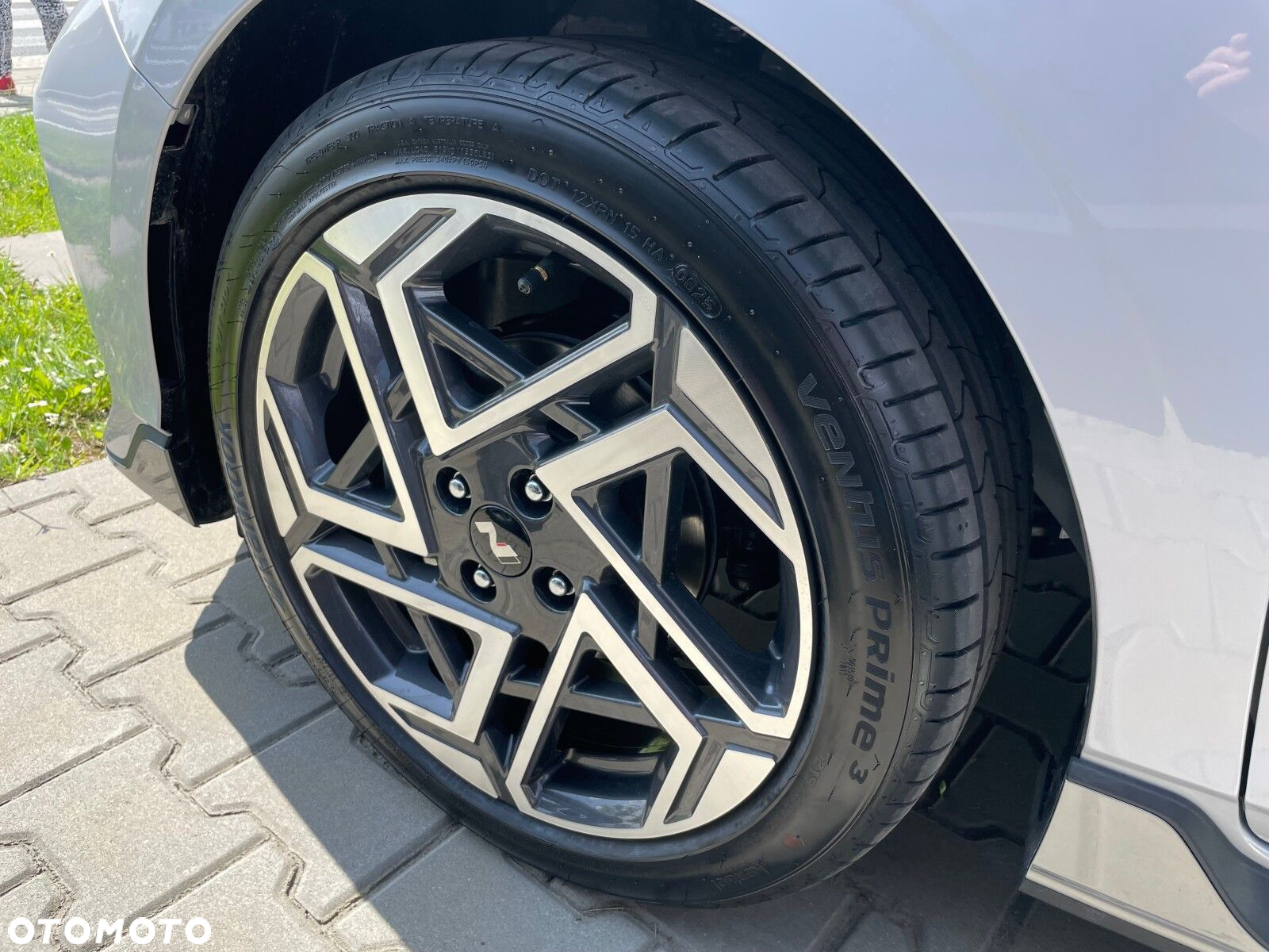 Hyundai i20 - 24
