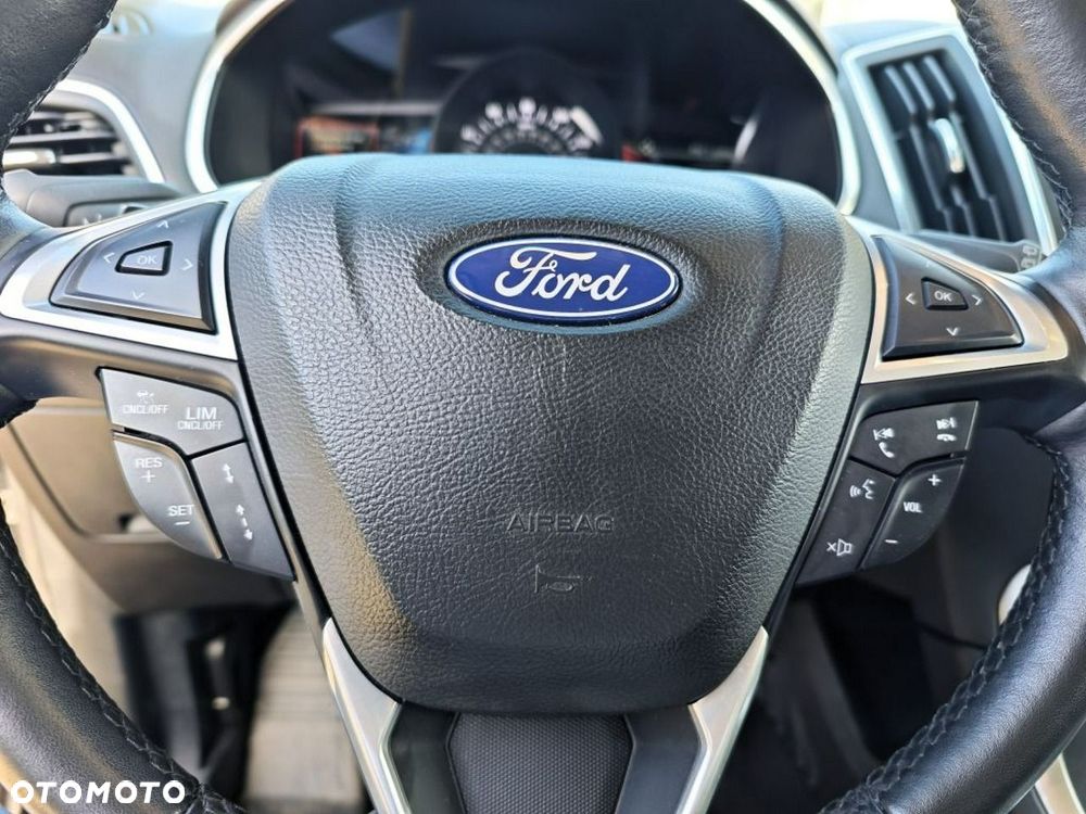Ford Edge - 15