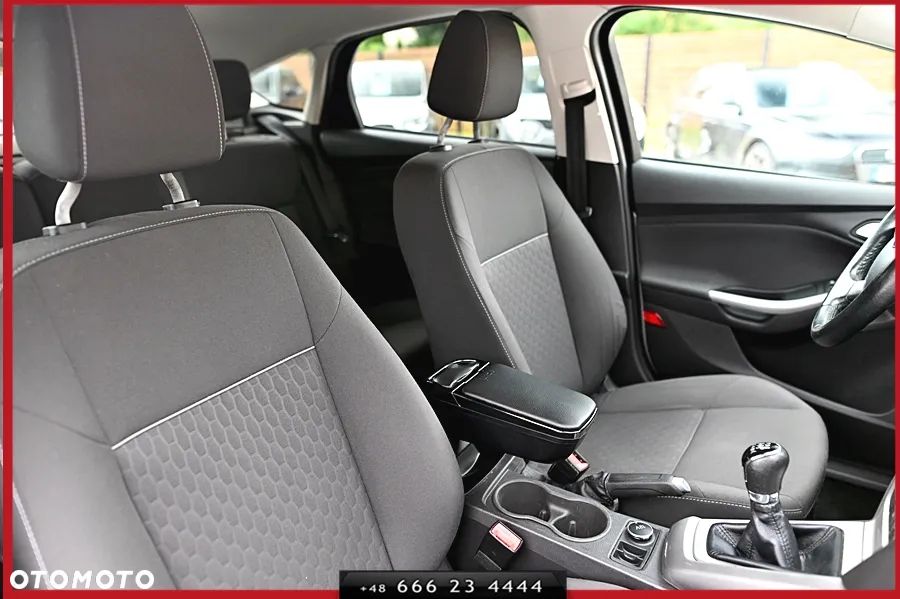 Ford Focus 1.0 EcoBoost Titanium - 22