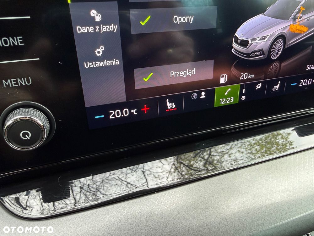 Skoda Octavia 2.0 TDI Ambition DSG - 32