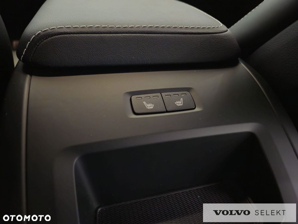 Volvo XC 60 - 30