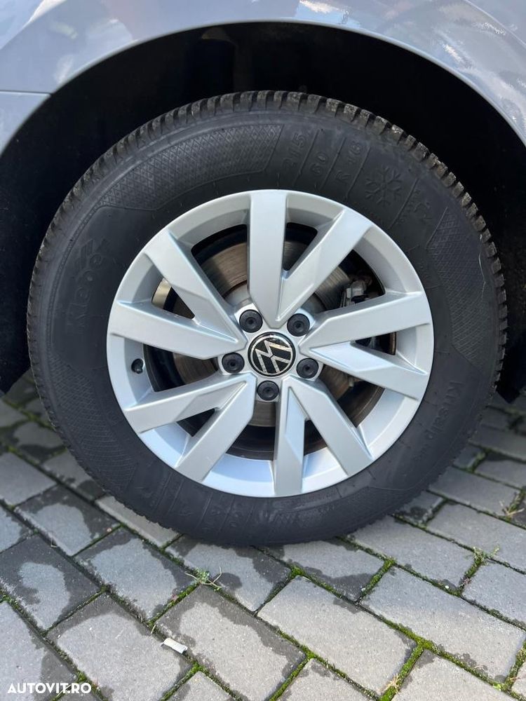 Volkswagen Passat - 9