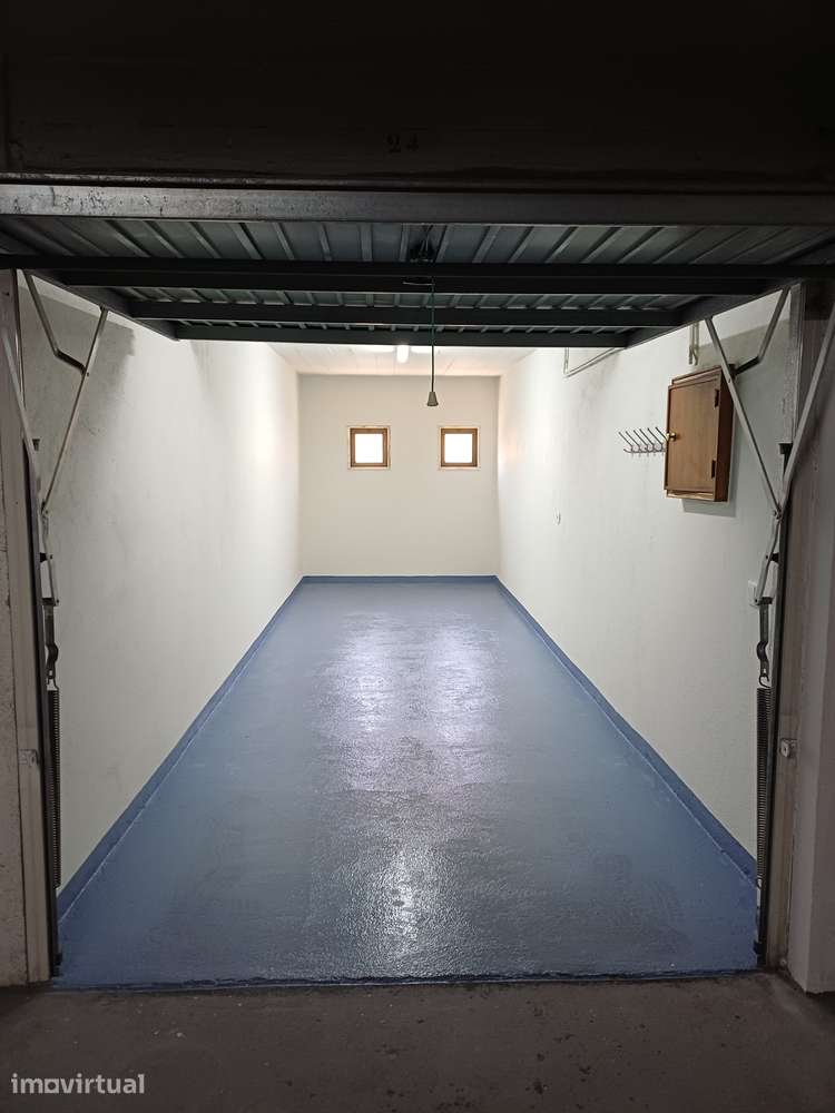 Garagem Box em Queluz e Belas por 39.000 EUR - Grande imagem: 2/4