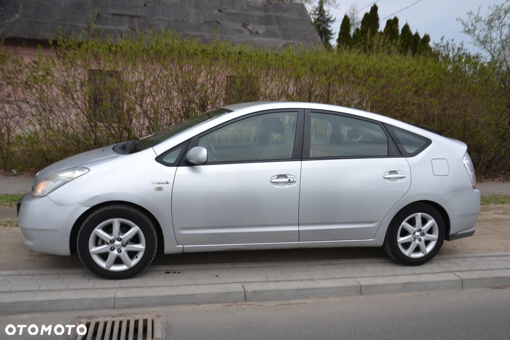 Toyota Prius 1.5 VVT-i Sol (nav) - 8