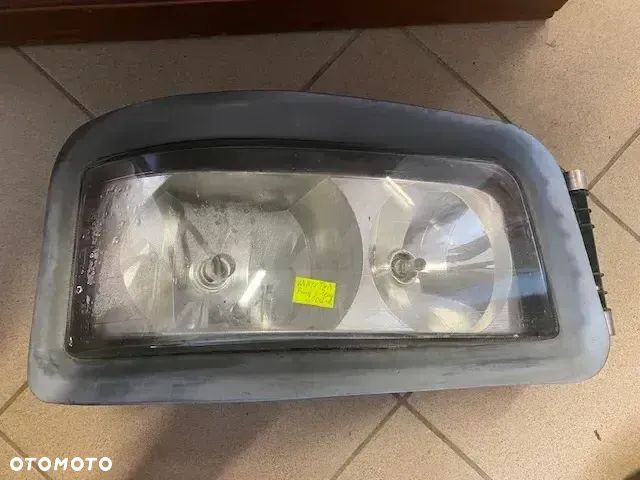 REFLEKTOR LAMPA PRZÓD LEWA PRAWA MAN TGA - 1