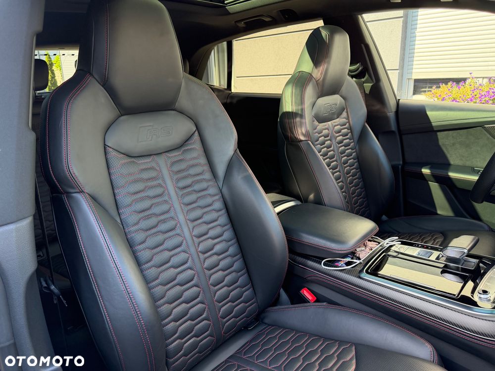 Audi RS Q8 - 16