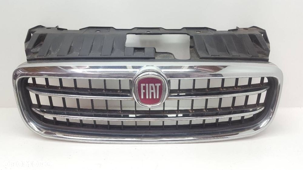 ATRAPA GRILL ZNACZEK FIAT LINEA LIFT 2013 CHROM 735542242//
