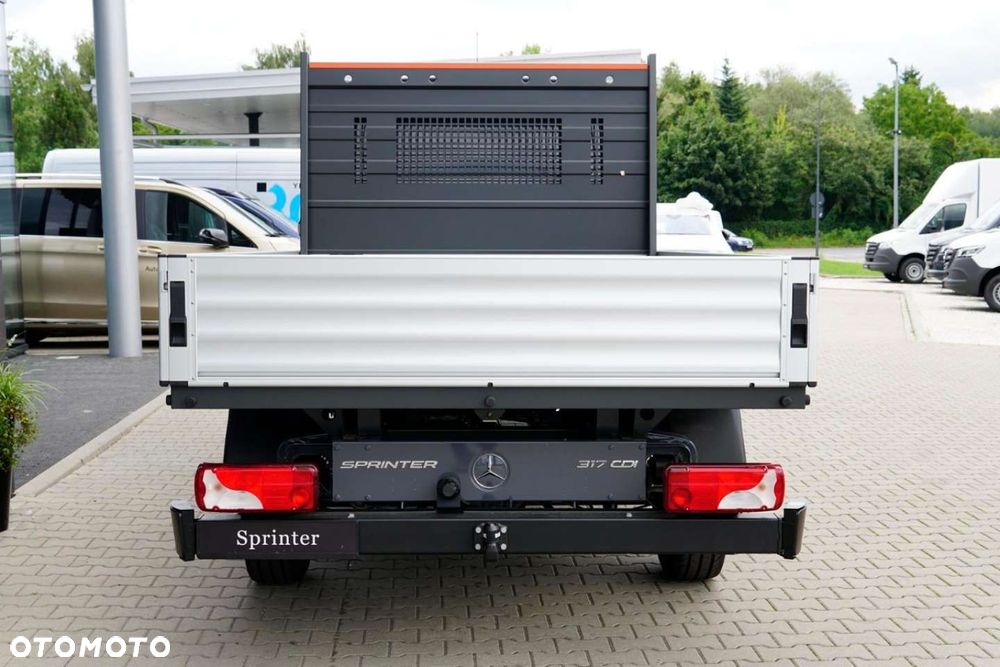 Mercedes-Benz Sprinter - 5