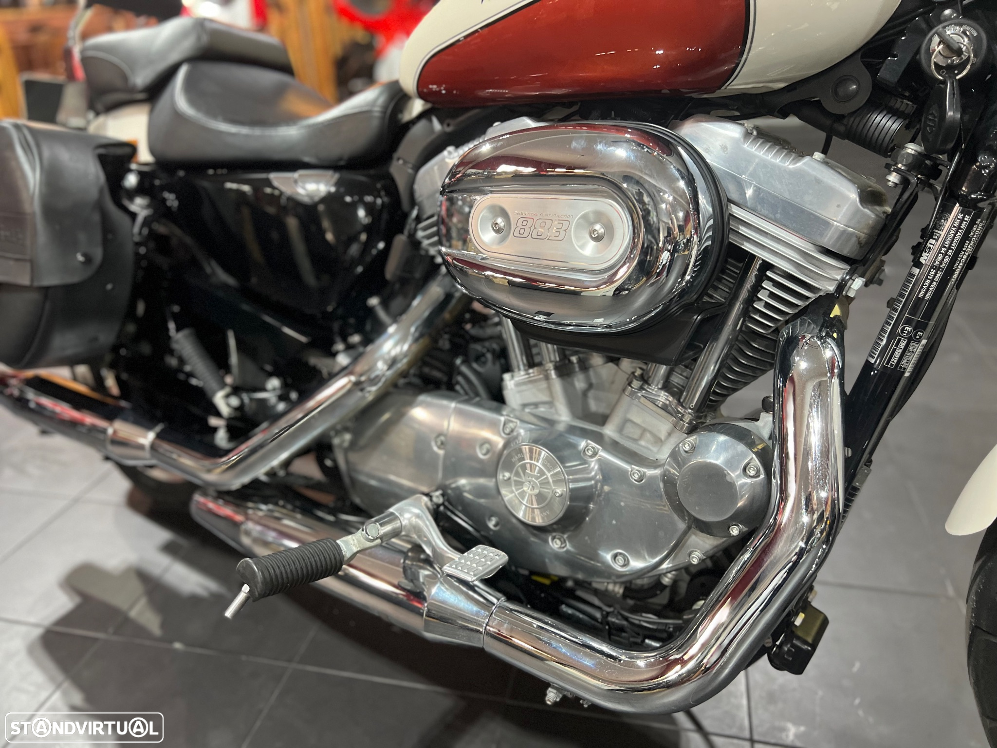 Harley-Davidson 883 - 6