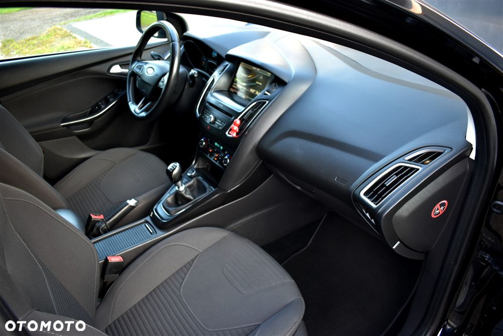 Ford Focus 1.5 TDCi Platinium X - 24