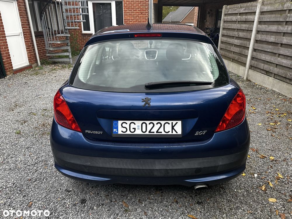 Peugeot 207 - 6