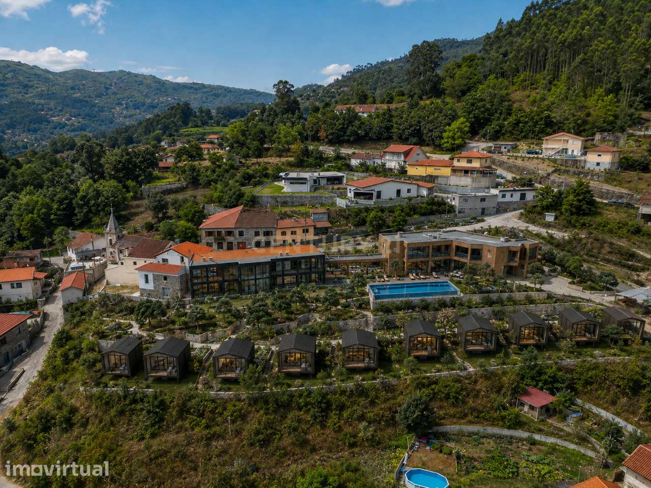 Empreendimento / Hotel Turístico no rio caldo-Gerês, vistas rio. - Grande imagem: 3/50