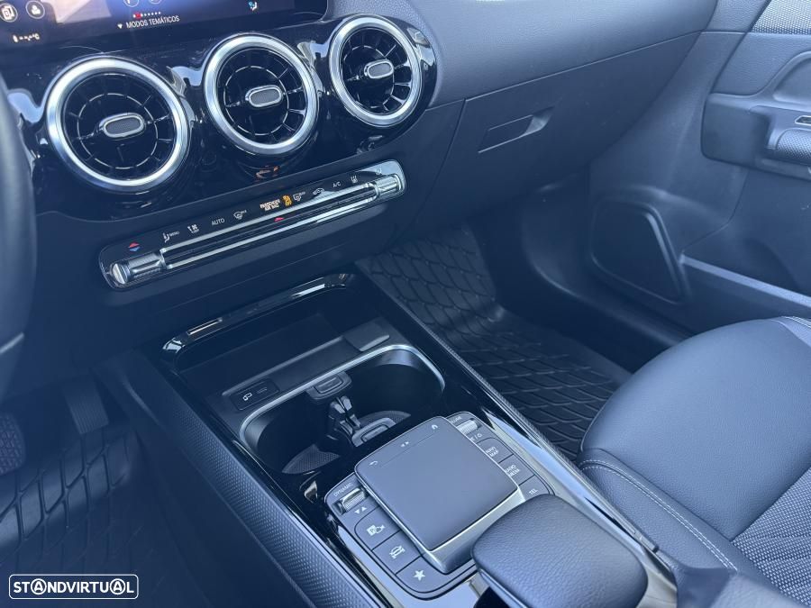 Mercedes-Benz GLA 250 e 8G-DCT Style - 12