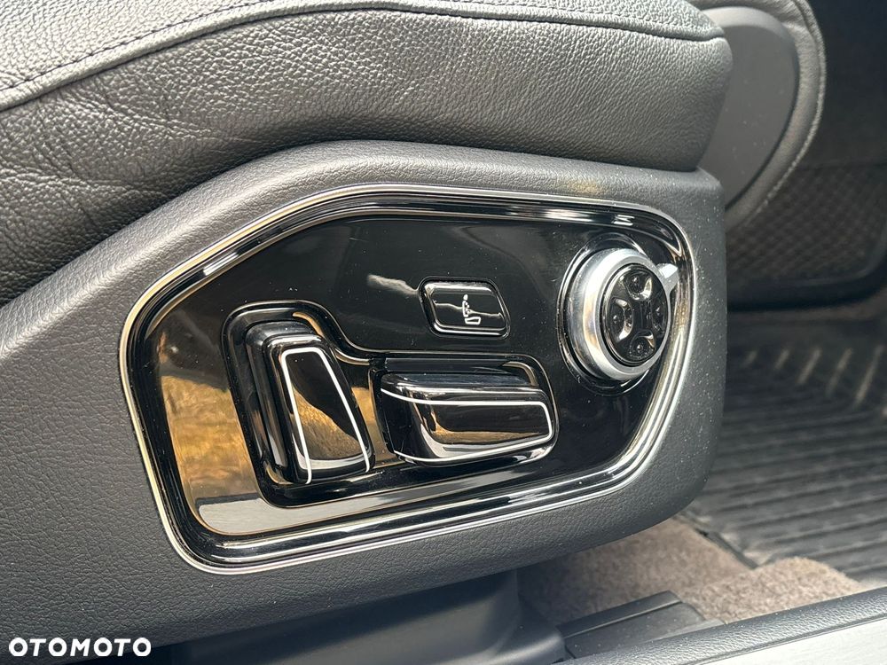 Audi A8 - 32