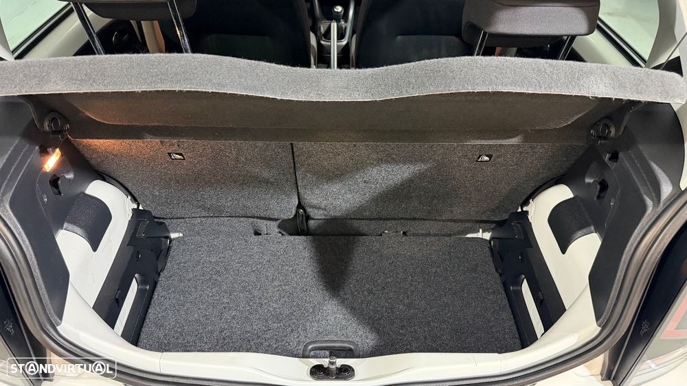 VW Up! 1.0 BMT Move - 24