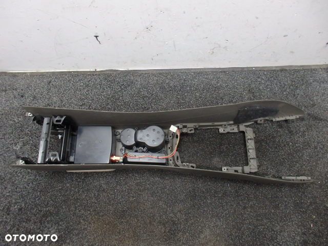 AUDI A5 B8 A5 8T TUNEL ŚRODKOWY PODŁOKIETNIK SCHOWEK ZAPALNICZKA 8K0864981 RAF-AUTO CZĘŚCI - 2