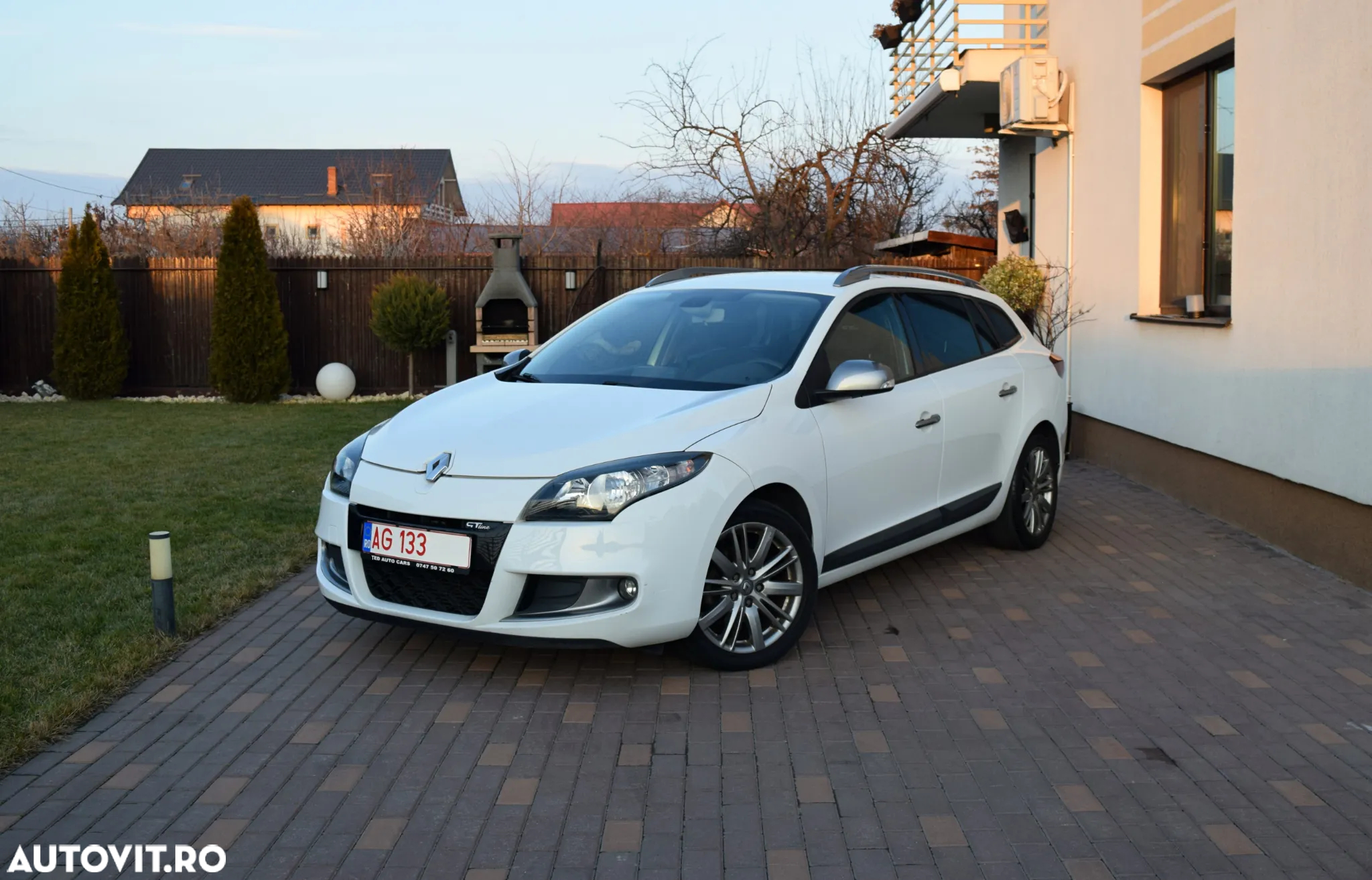 Renault Megane Grandtour ENERGY dCi 110 GT LINE - 2
