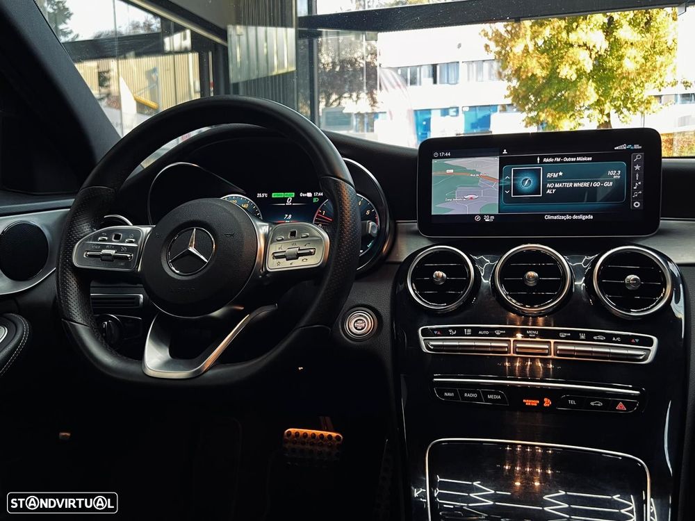 Mercedes-Benz C 300 de AMG Line - 25