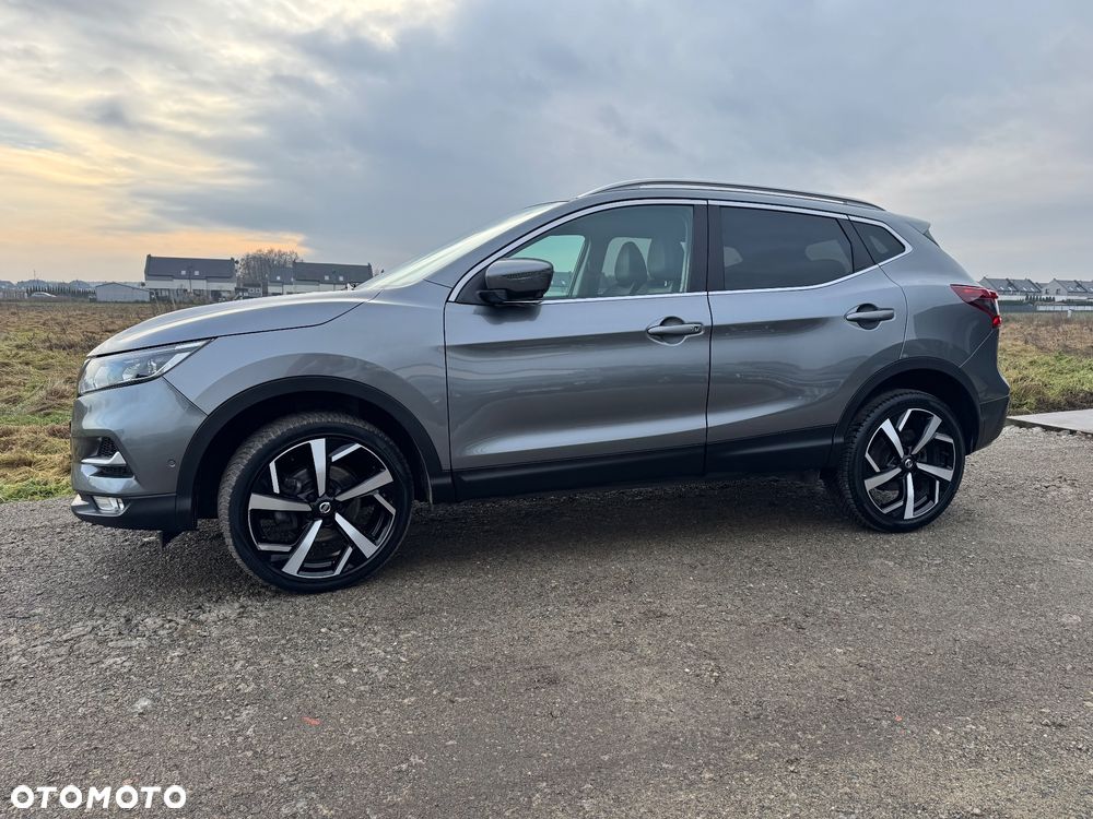 Nissan Qashqai 1.6 DCi TEKNA+ - 3