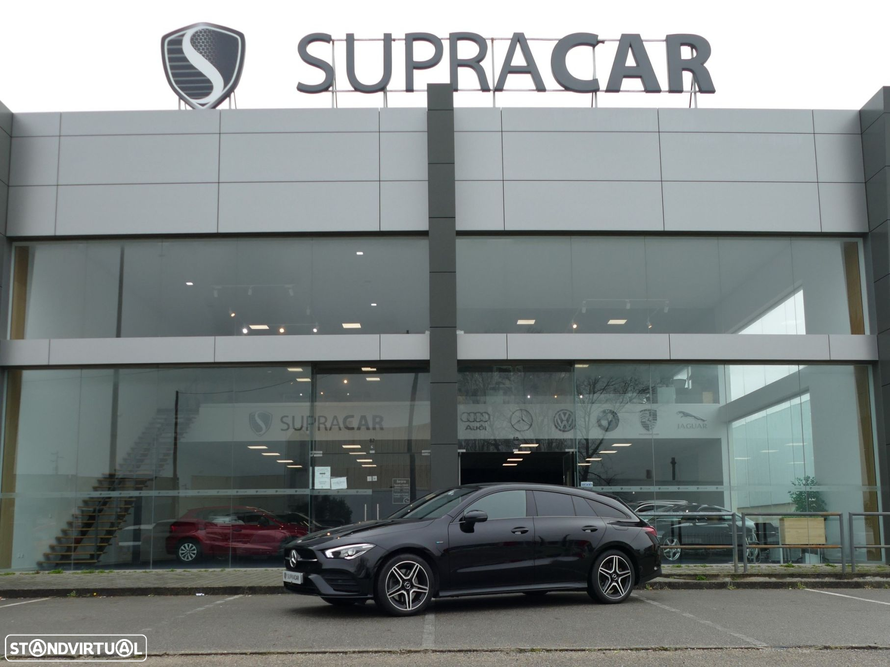 Mercedes-Benz CLA 250 e Shooting Brake AMG Line - 30