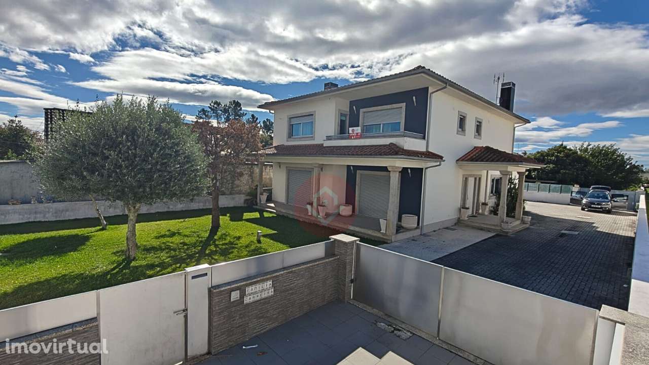 Moradia Individual T4 Turiz Vila Verde - Grande imagem: 3/33