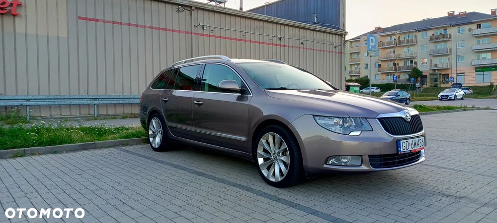 Skoda Superb 2.0 TDI Ambition DSG - 5