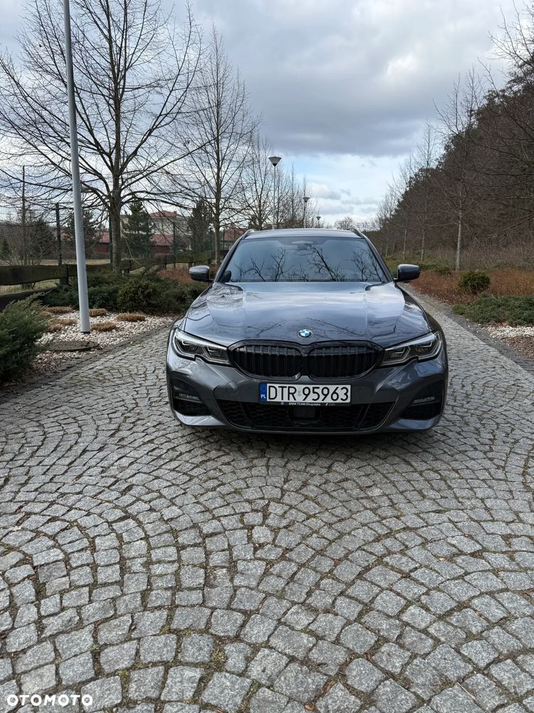 BMW Seria 3 320d Edition M Sport Shadow - 1