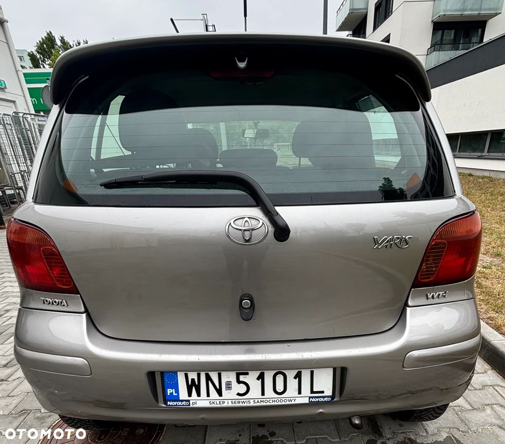 Toyota Yaris 1.0 Luna - 5
