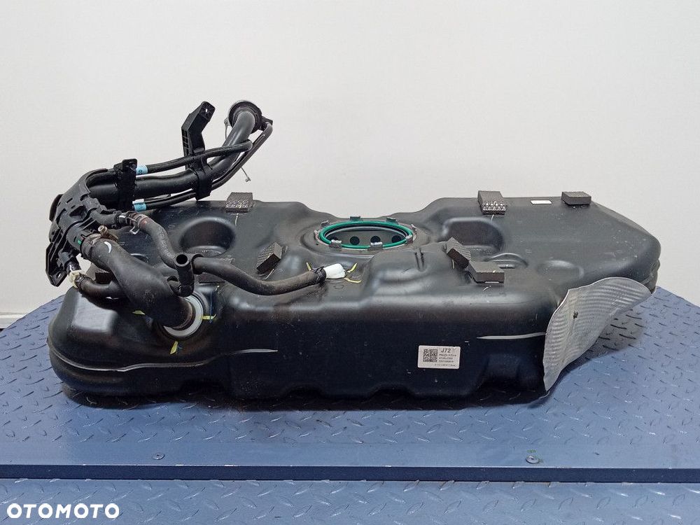 KIA CEED III 1.0 T-GDI ZBIORNIK PALIWA 31100-J7200 - 1