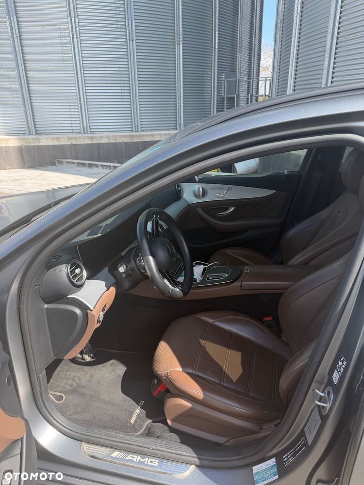 Mercedes-Benz Klasa E AMG 53 4-Matic+ - 5