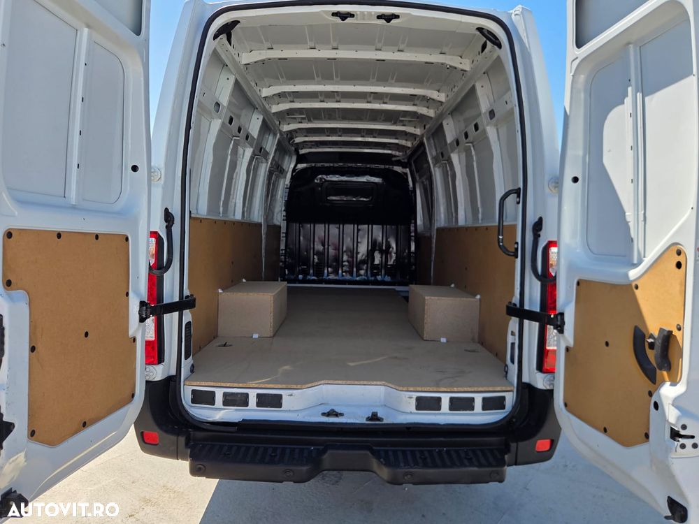 Renault New Master Axa Dubla L5H3 - 10