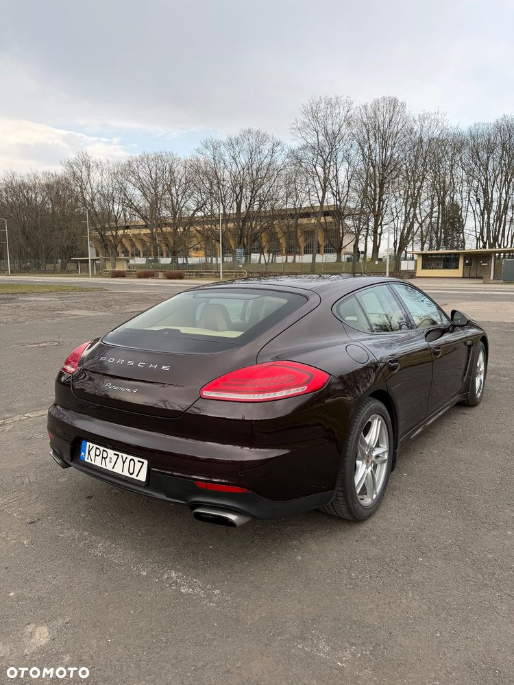 Porsche Panamera 4 - 6