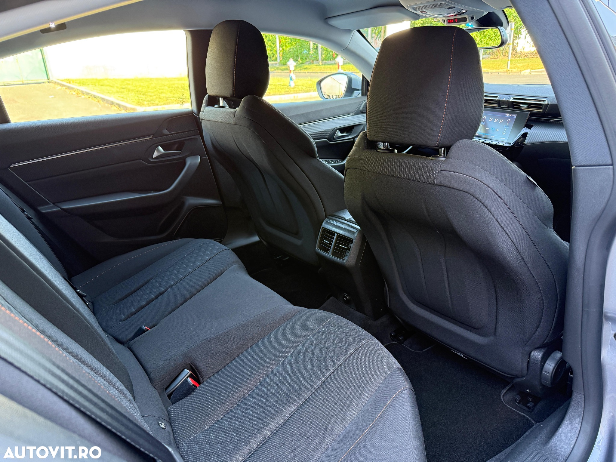 Peugeot 508 1.5L BlueHDi 130 S&S EAT8 Allure - 12