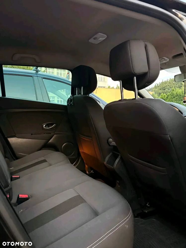 Renault Megane - 11