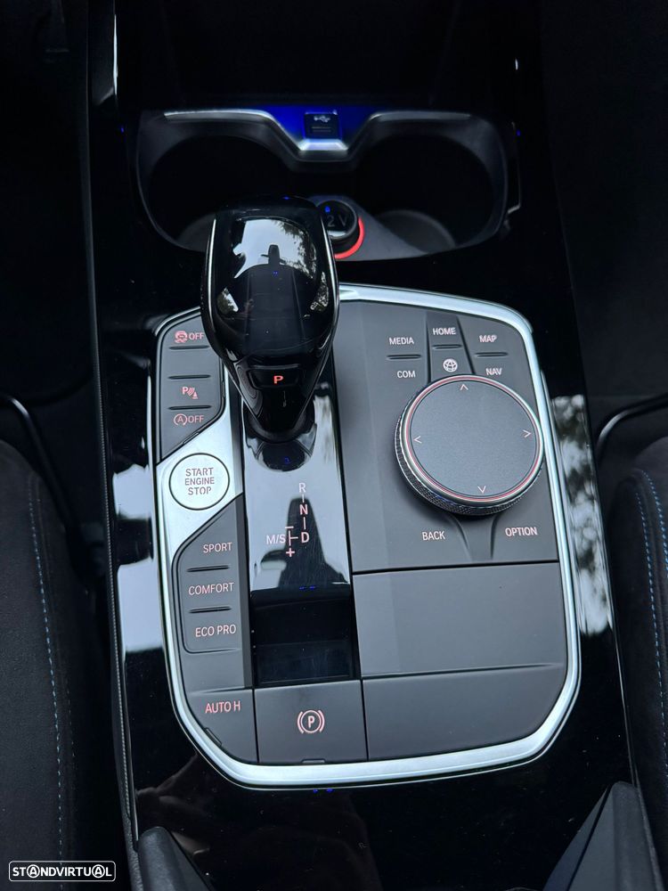 BMW 118 i Pack Desportivo M Auto - 24