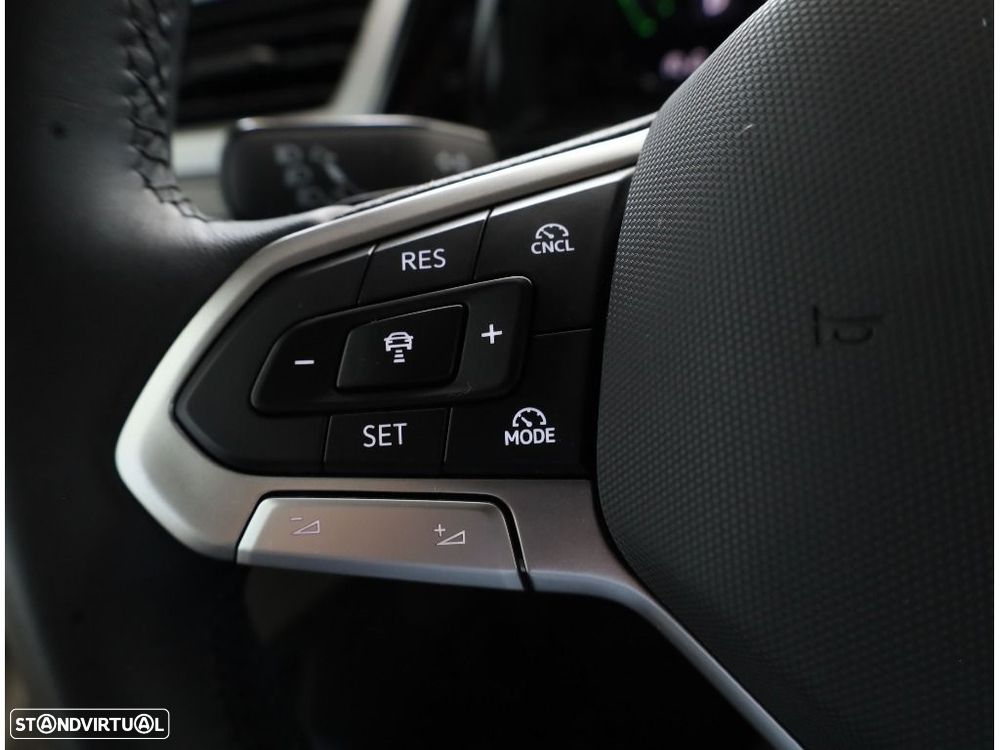 VW Multivan 1.5 TSI e-Hybrid Trend DSG - 18