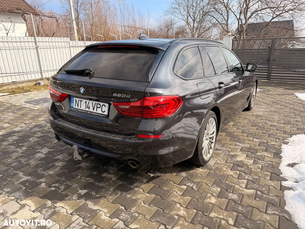 BMW Seria 5 520d xDrive AT - 10