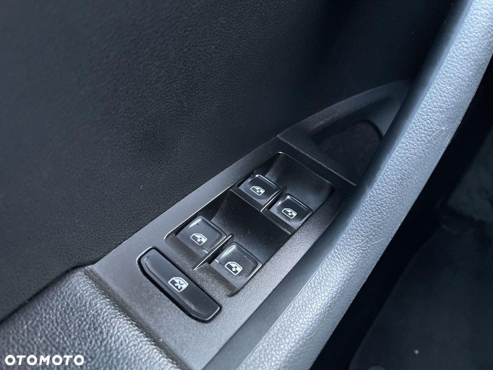 Skoda Octavia 1.5 TSI ACT Ambition - 23